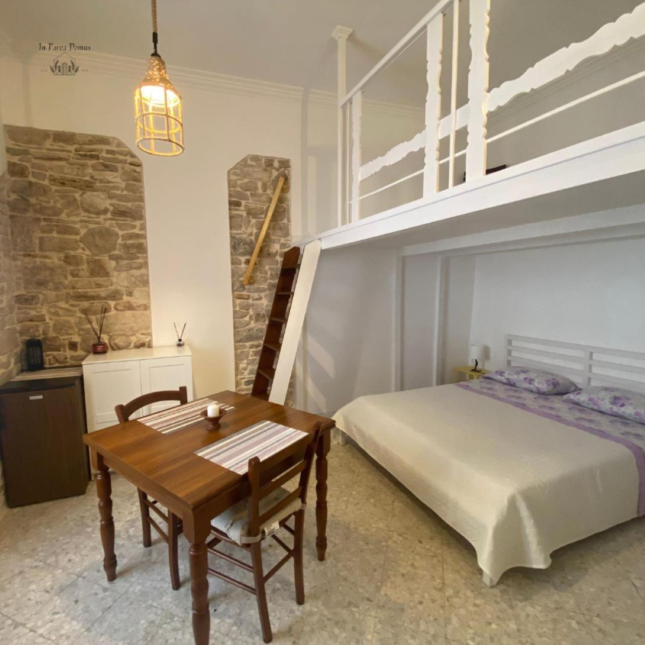 In Parva Domus Apartment Bitonto Exterior photo